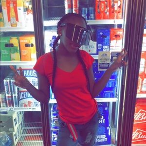 Meet your Posher, Sheila